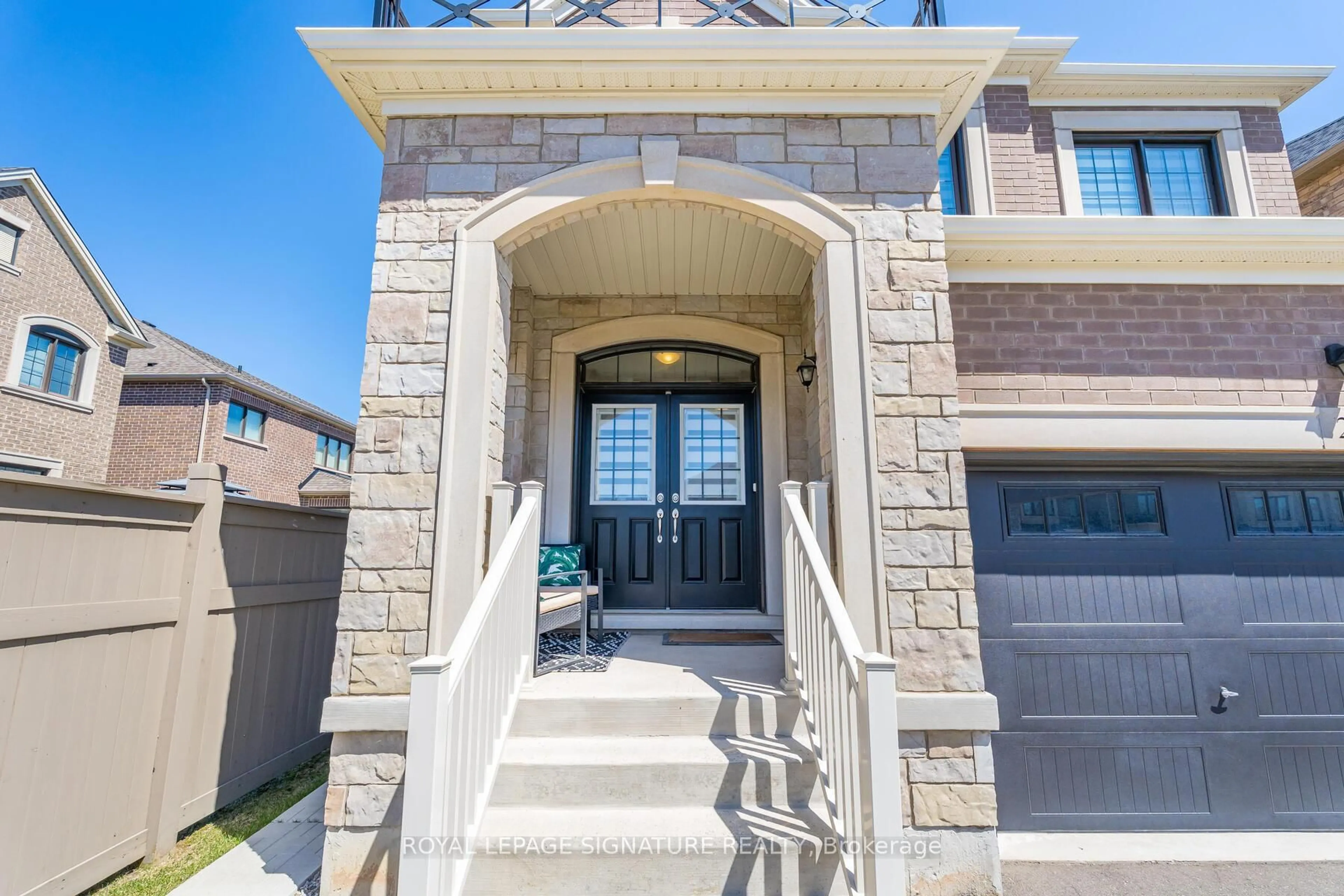 Unknown for 21 Vineyard Dr, Brampton Ontario L6Y 2A5