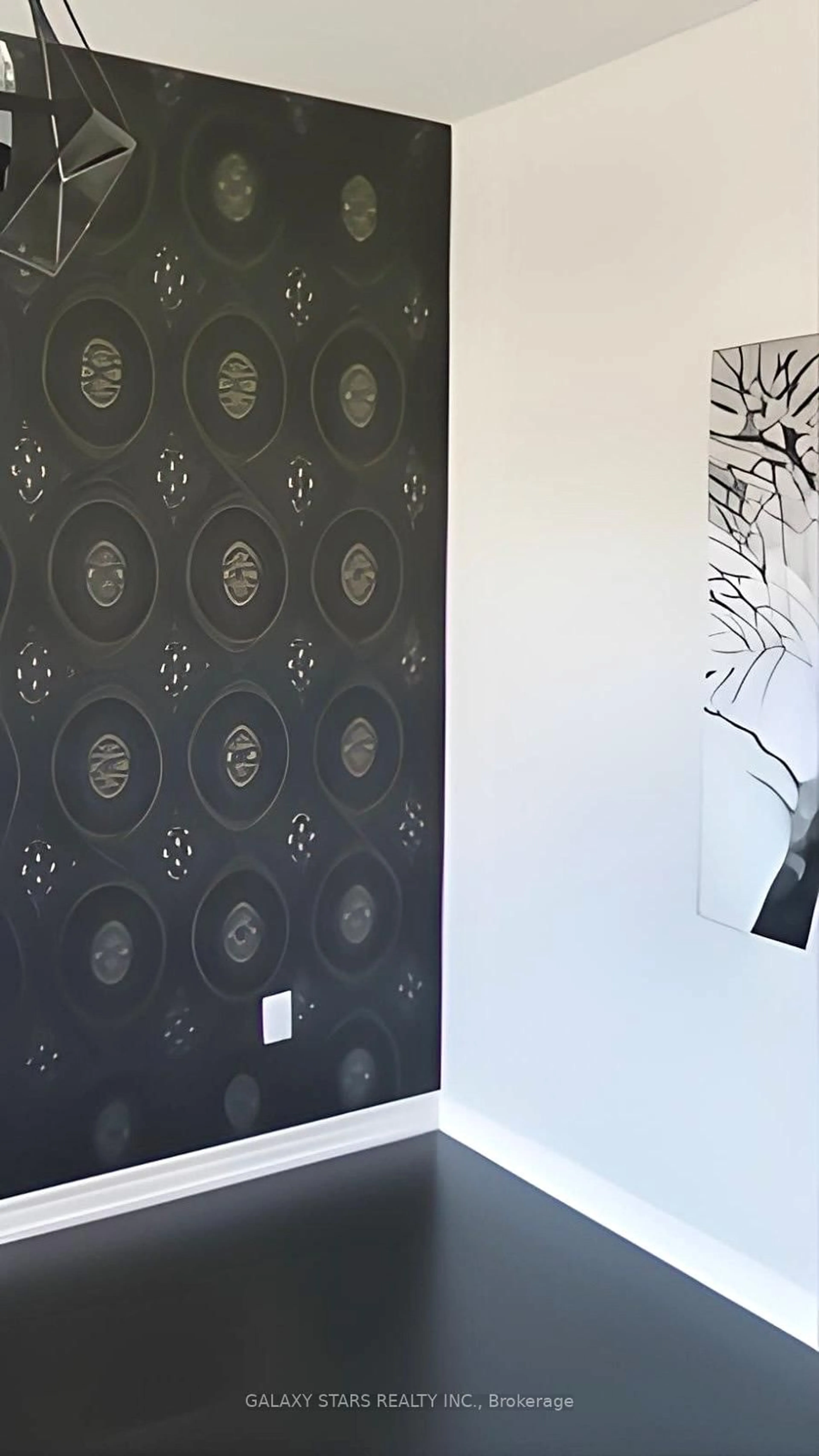 Contemporary bathroom, unknown for 312 Buick Blvd, Brampton Ontario L7A 4L8