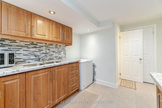 Additional image 9 of 5467 Blue Spruce Ave