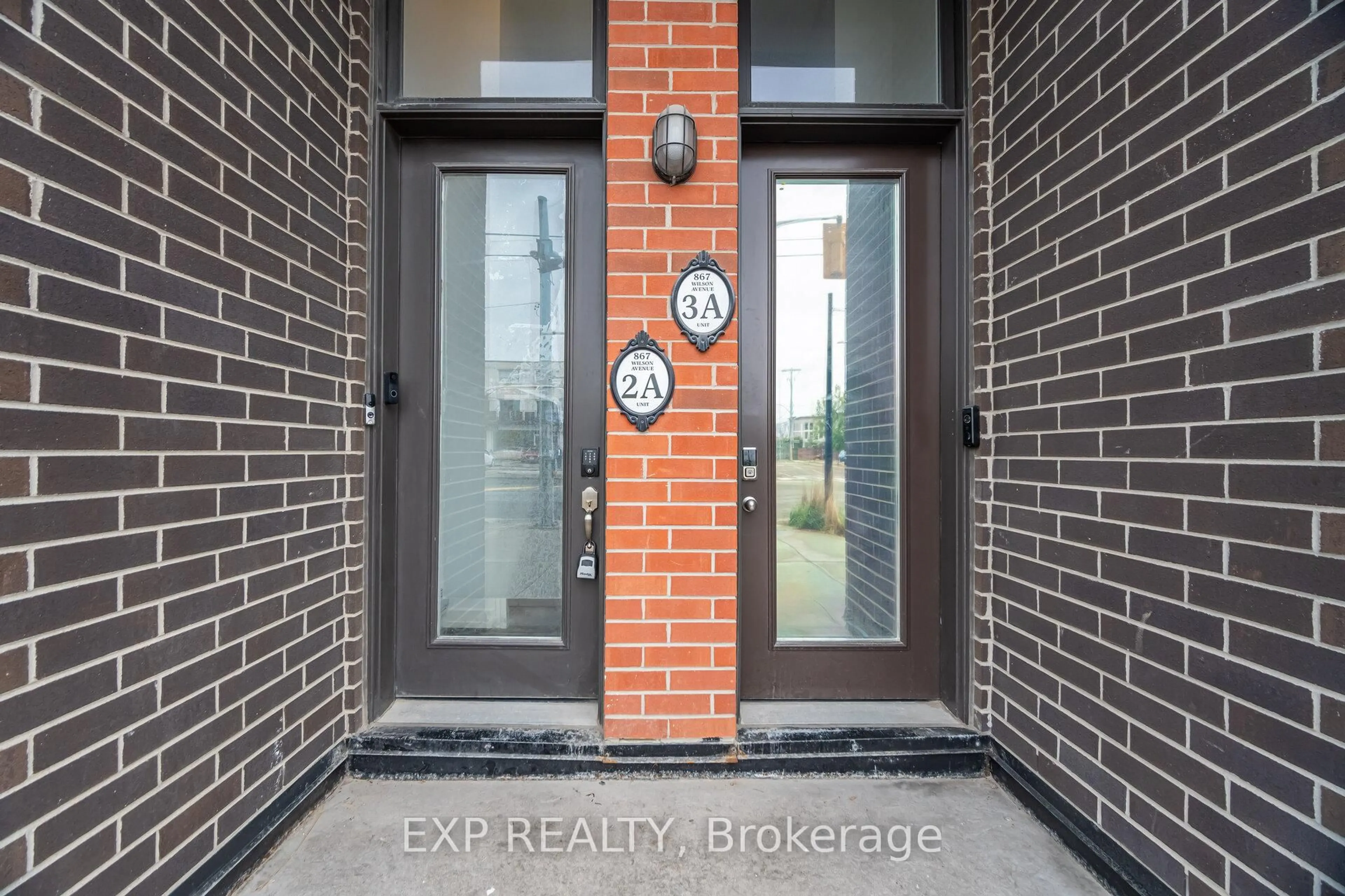 Indoor entryway for 867 Wilson Ave #2A, Toronto Ontario M3K 0A4