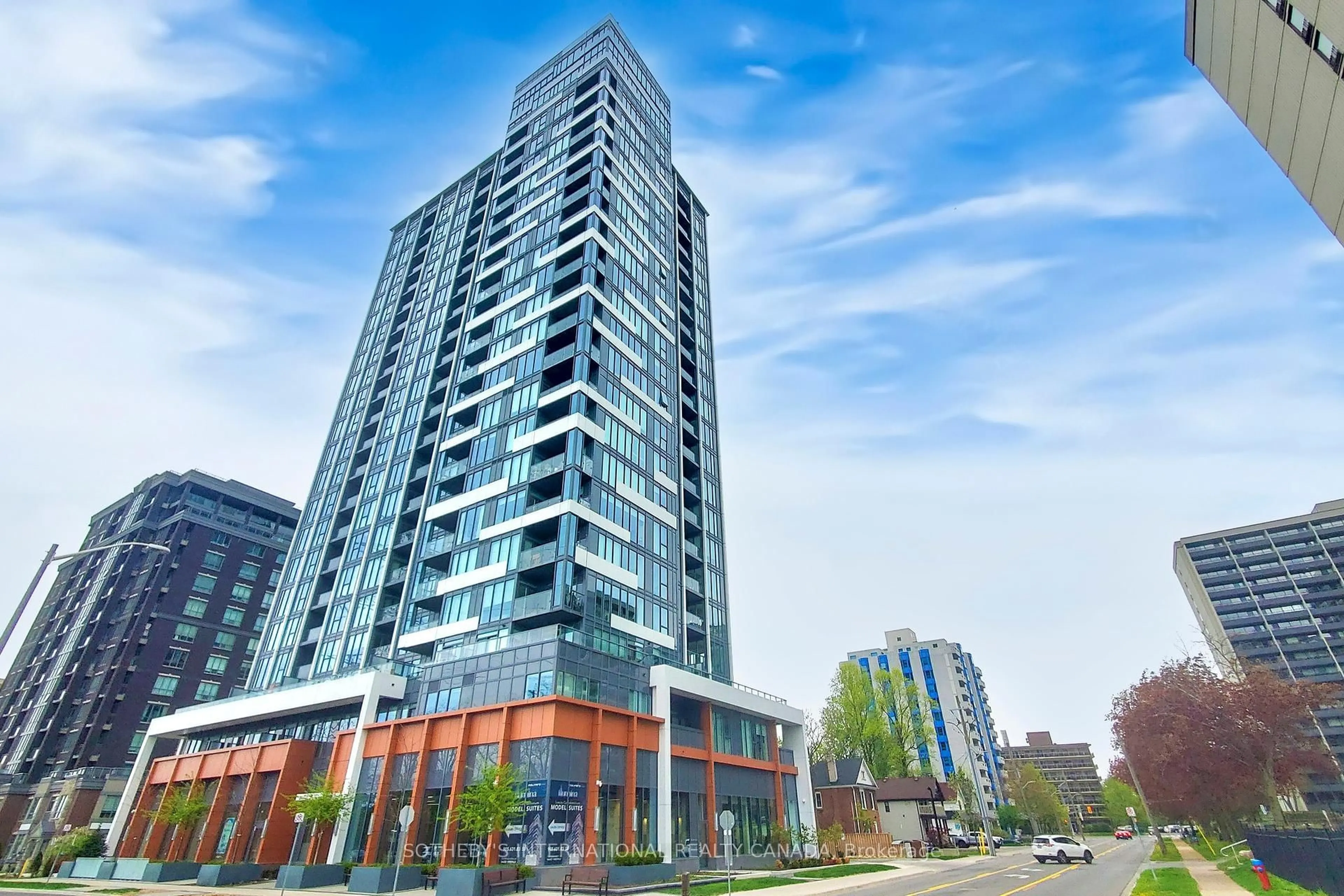 Indoor foyer for 500 Brock Ave #707, Burlington Ontario L7S 0A5