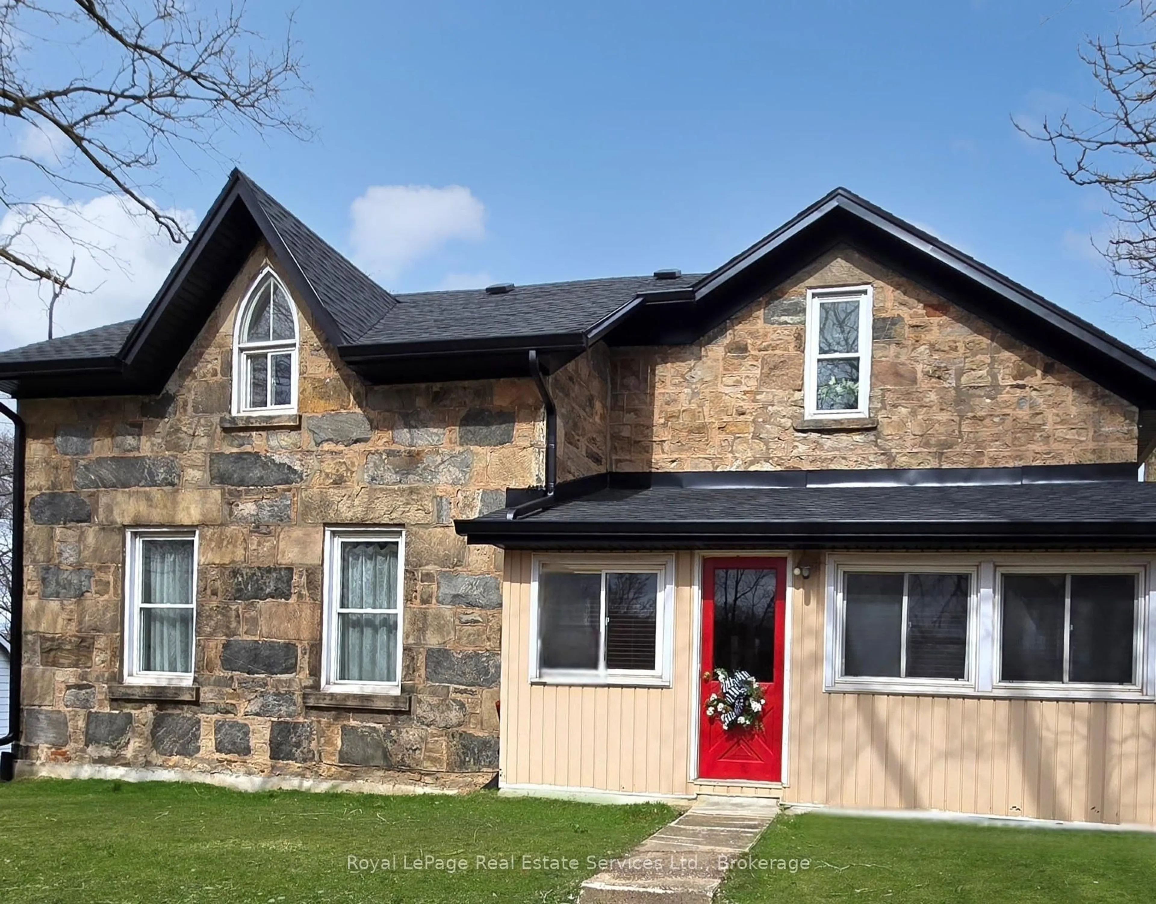 Home with brick exterior material, building for 4197 Walkers Line, Burlington Ontario L7M 0Y7