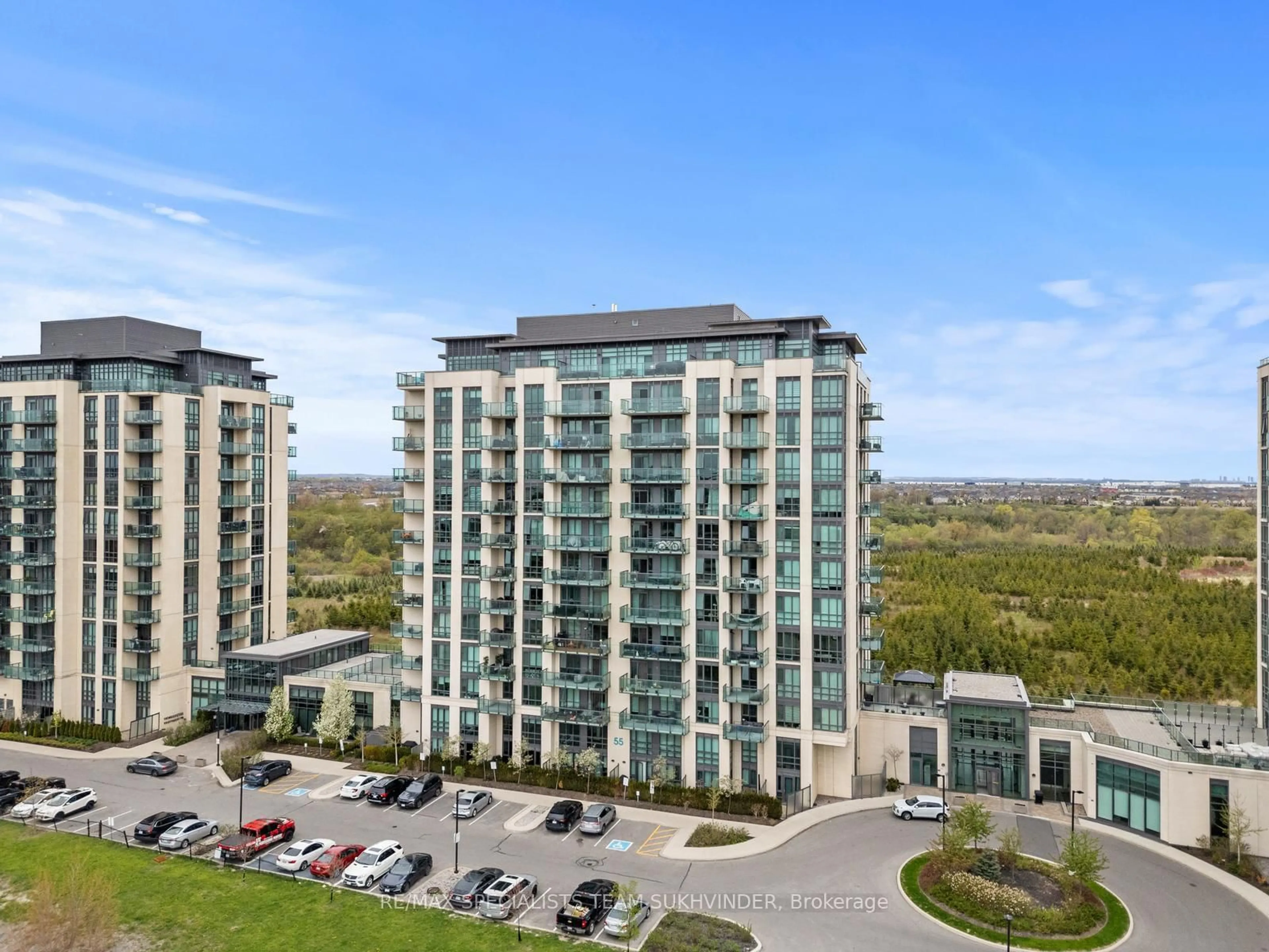 A pic from outside/outdoor area/front of a property/back of a property/a pic from drone, city buildings view from balcony for 55 Yorkland Blvd #107, Brampton Ontario L6P 4K9
