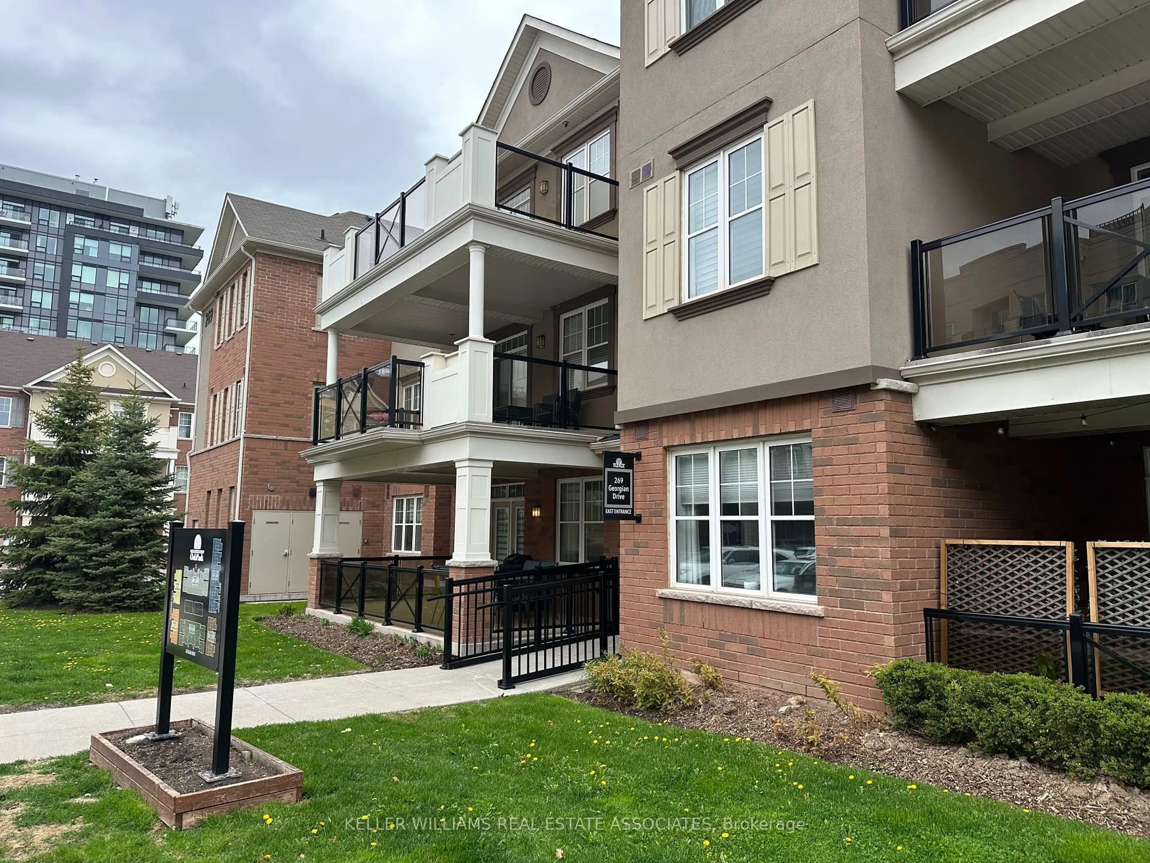 Unknown for 269 Georgian Dr #108, Oakville Ontario L6H 0H1