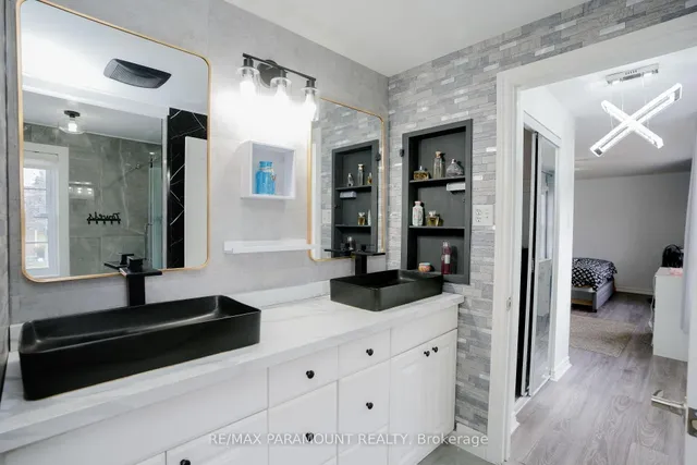 Additional property image - 10 Burnham Cres