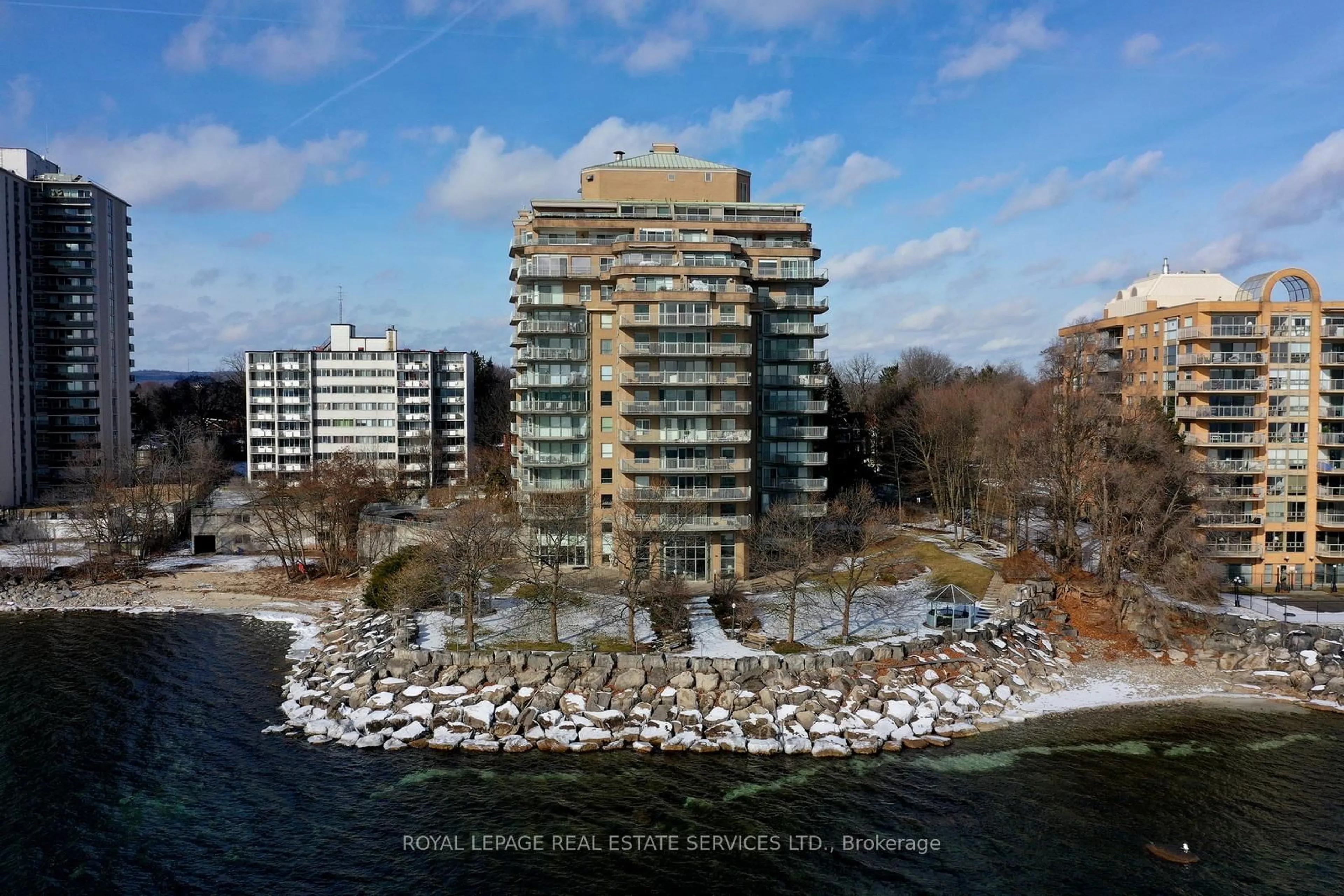 A pic from outside/outdoor area/front of a property/back of a property/a pic from drone, water/lake/river/ocean view for 2190 Lakeshore Rd #PH11C, Burlington Ontario L7R 4K1