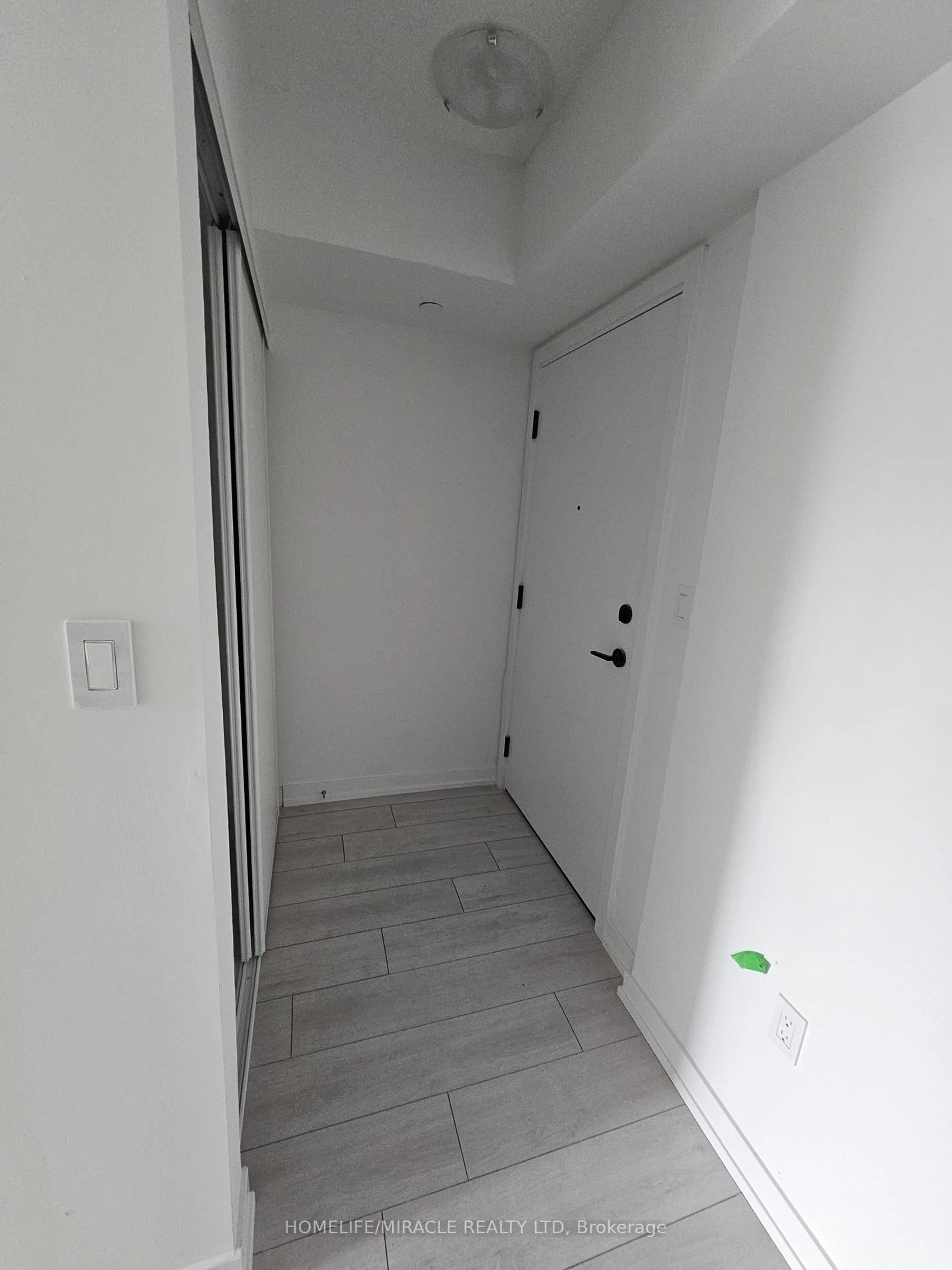 Unknown for 556 Marlee Ave, Toronto Ontario M6B 3J3