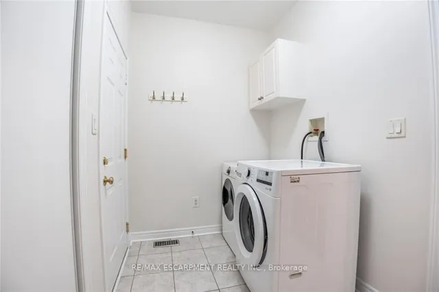 Additional property image - 4198 Kane Cres