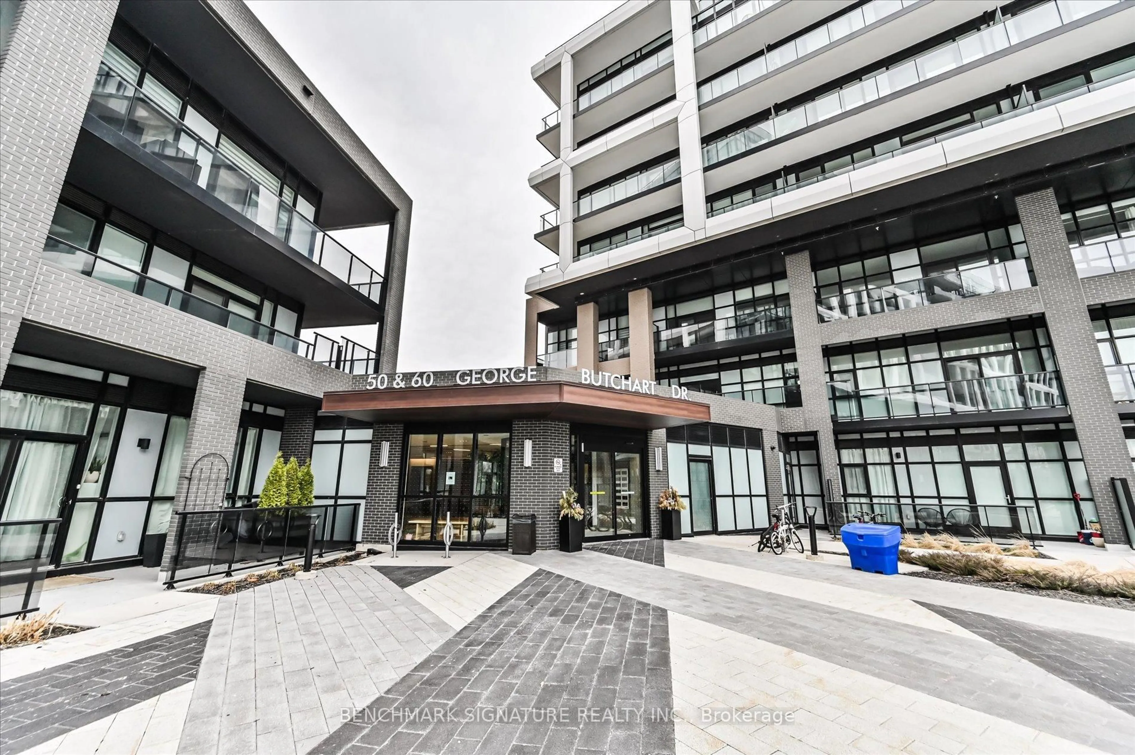 Indoor foyer for 60 George Butchart Dr #704, Toronto Ontario M3K 0E1
