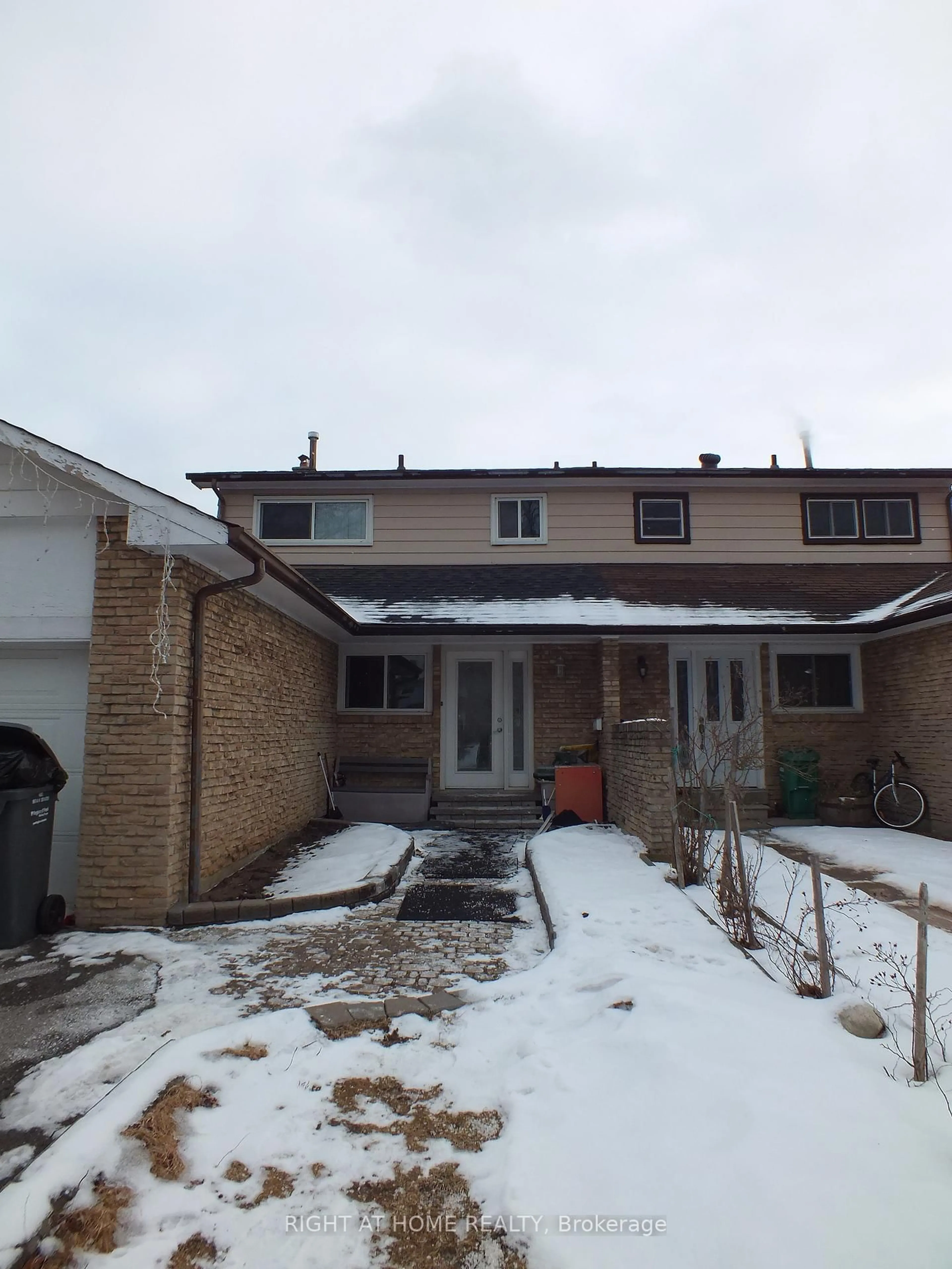 Unknown for 522 Cavell Dr, Mississauga Ontario L5B 2N9