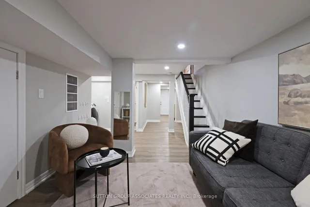 Additional property image - 93 Harvie Ave