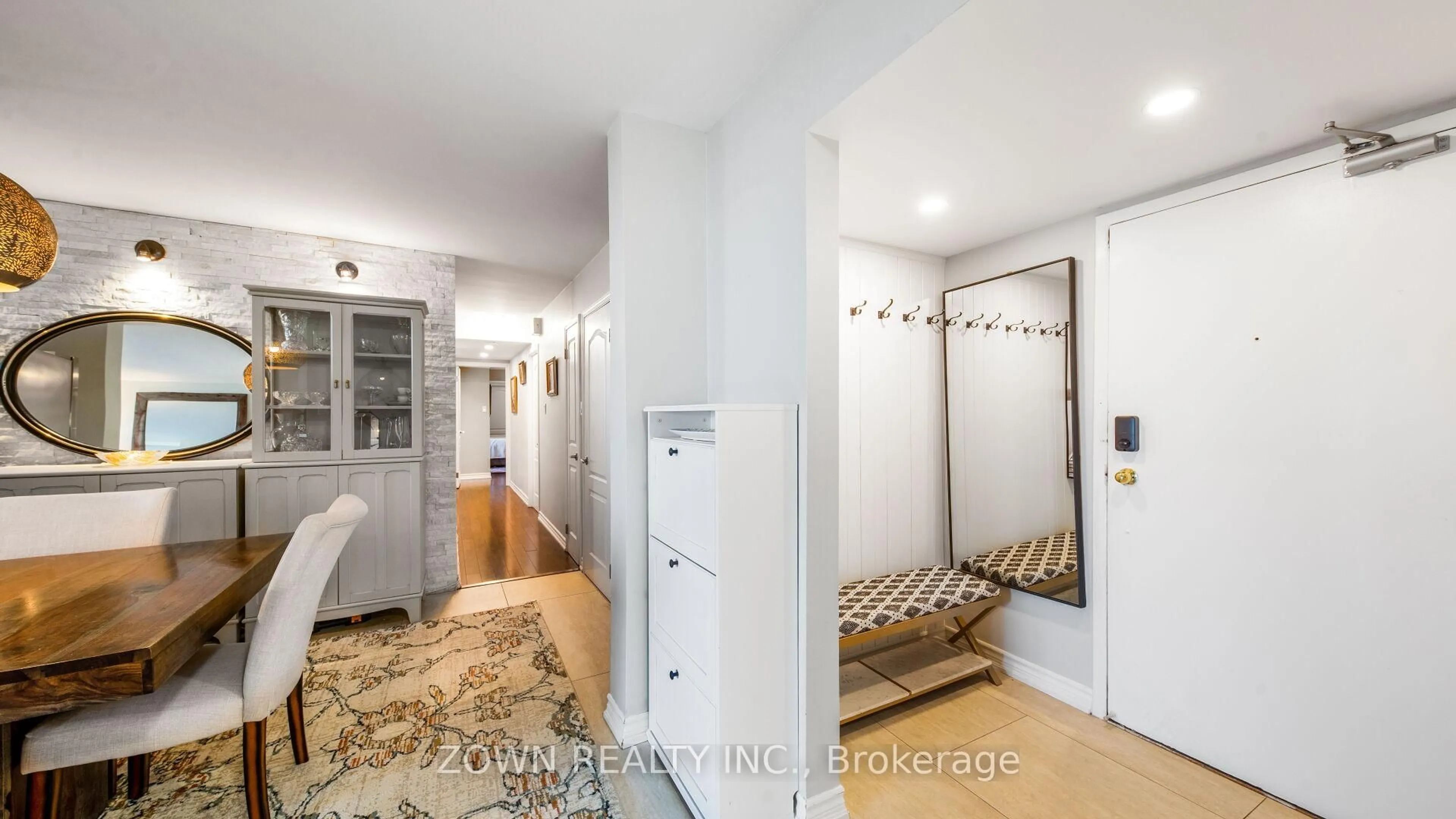 Indoor entryway for 10 Martha Eaton Way #2210, Toronto Ontario M6M 5B3