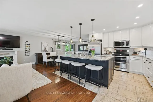 Additional property image - 747 MULLIN Way