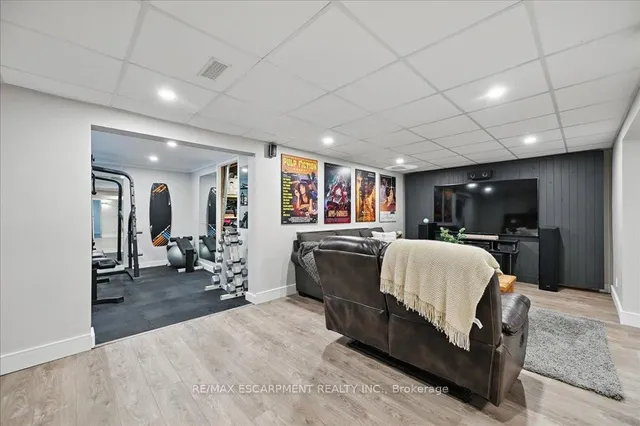 Additional property image - 747 MULLIN Way