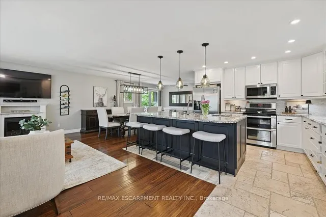 Additional property image - 747 MULLIN Way