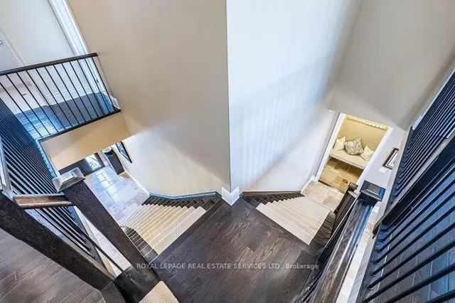 Additional property image - 417 Gooch Cres