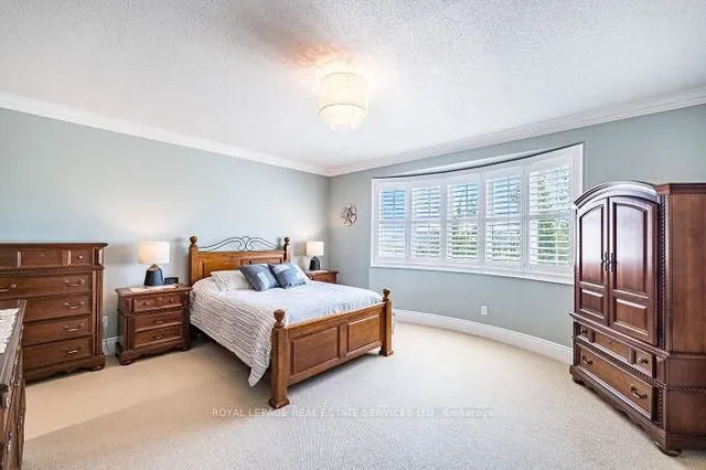 Additional property image - 417 Gooch Cres