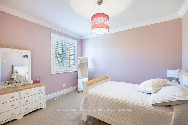 Additional property image - 417 Gooch Cres