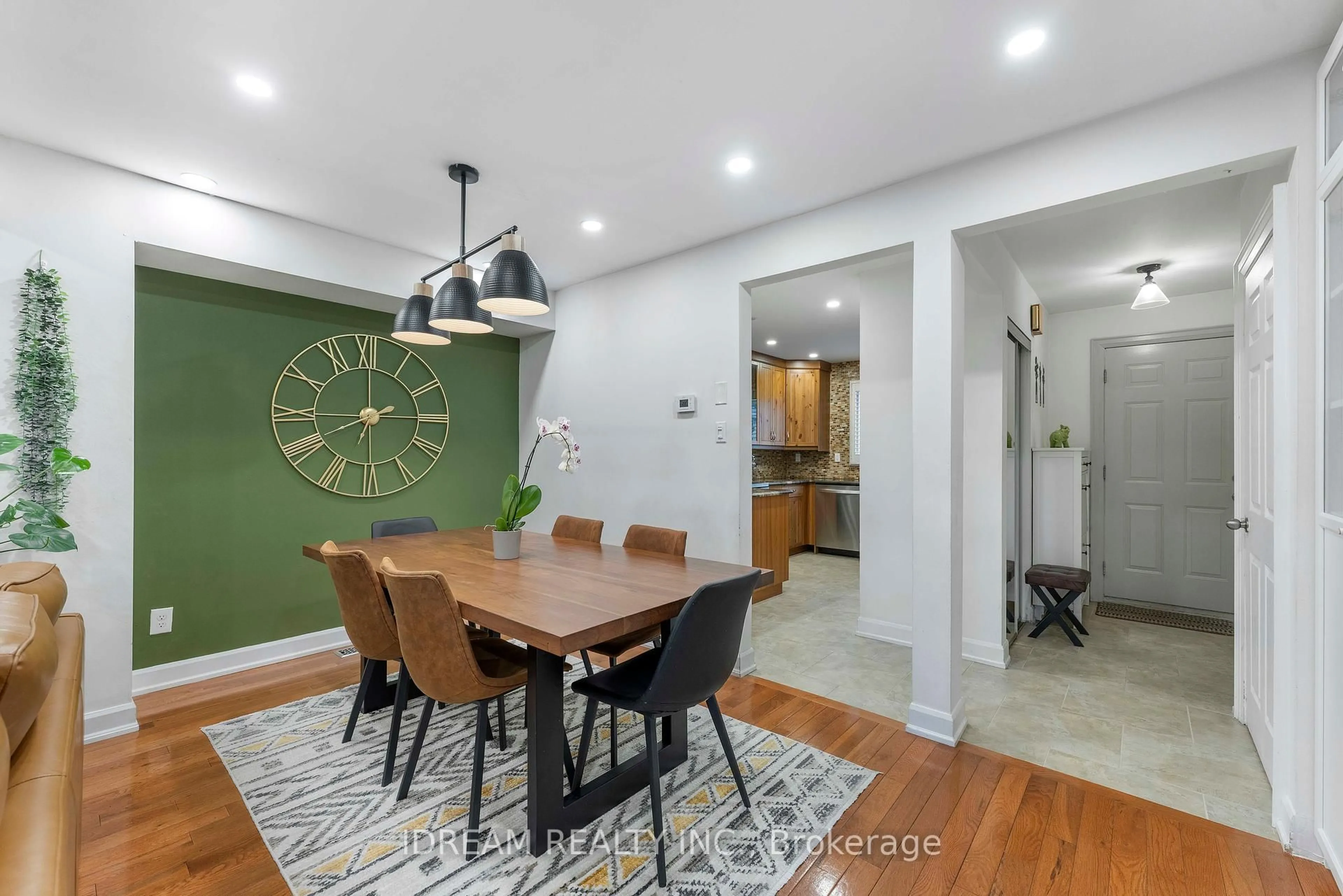 Dining room, unknown for 1440 Sixth Line #7, Oakville Ontario L6H 1X7