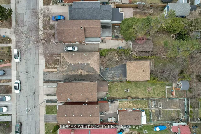 Additional property image - 661 Beresford Ave
