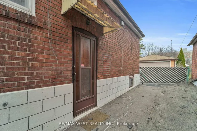 Additional property image - 661 Beresford Ave