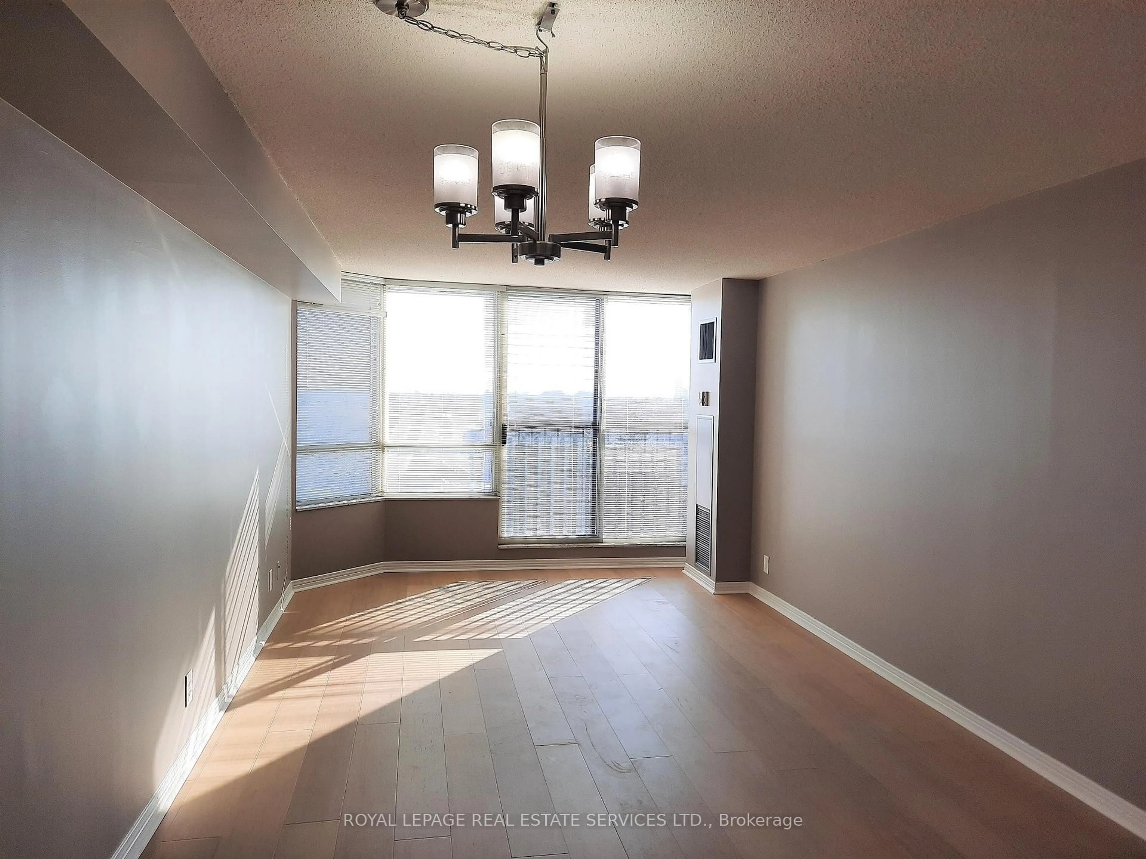 A pic of a room for 1 Aberfoyle Cres #907, Toronto Ontario M8X 2X8