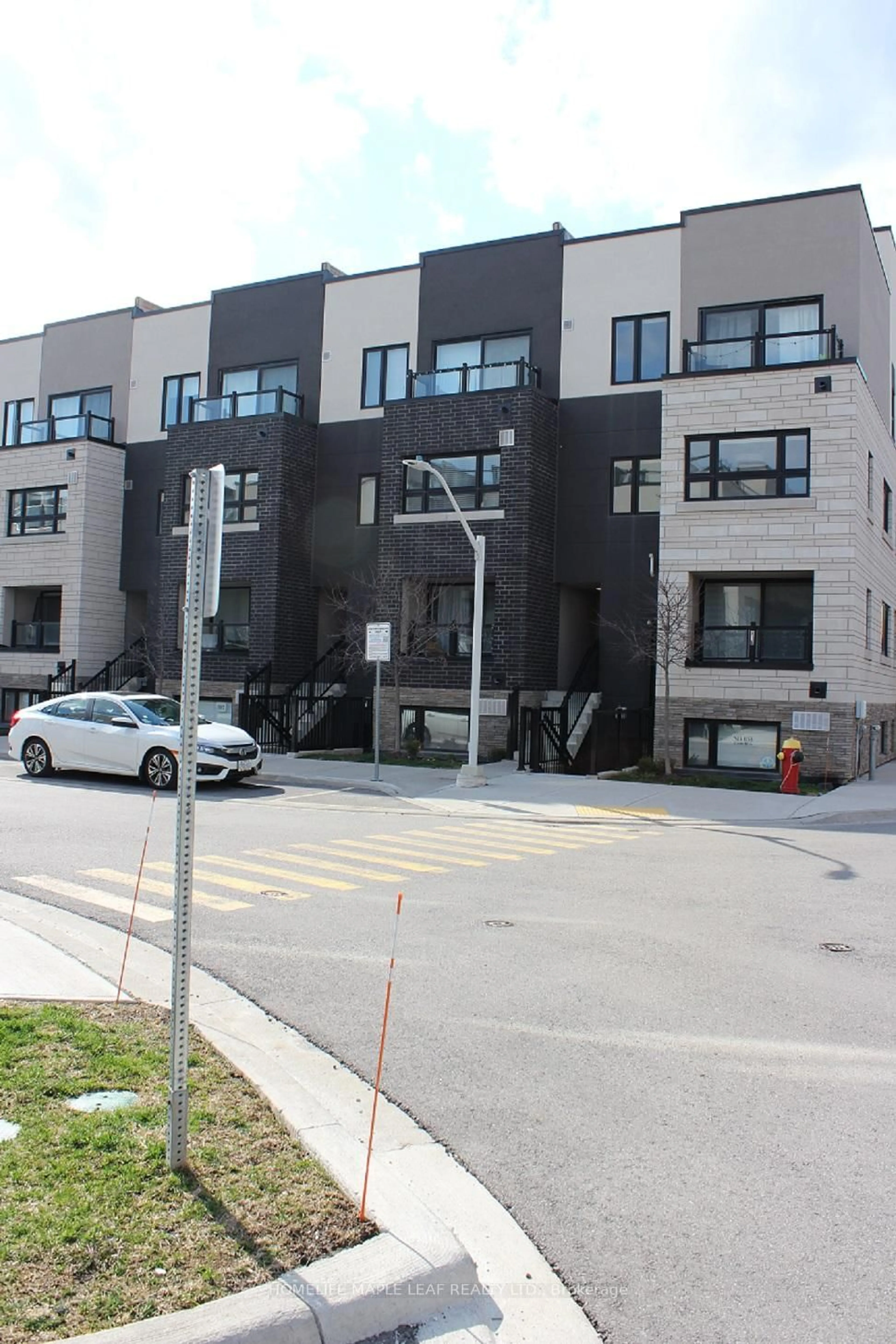Unknown for 1133 Cooke Blvd #811, Burlington Ontario L7T 0C3