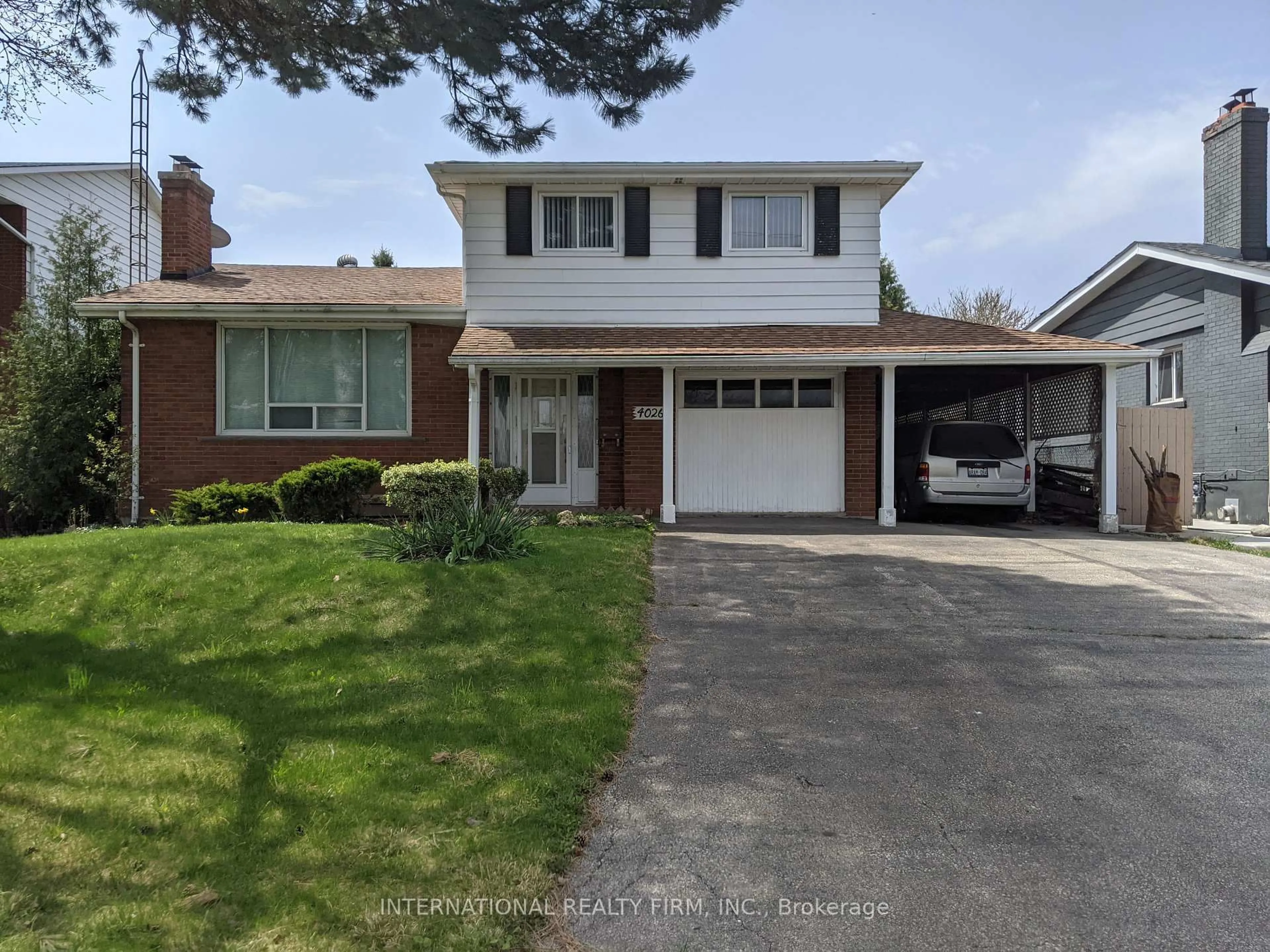 Home with vinyl exterior material, street for 4026 Wilcox Rd, Mississauga Ontario L4Z 1B7