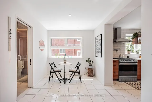 Additional property image - 35 Woodenhill Crt