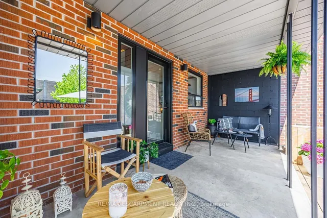 Additional property image - 35 Woodenhill Crt