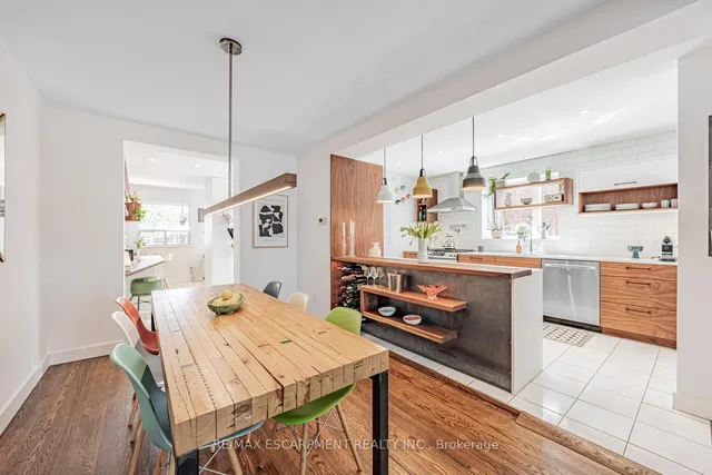 Additional property image - 35 Woodenhill Crt