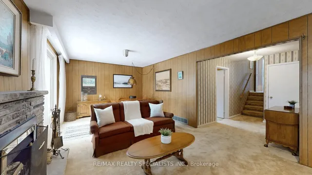 Additional property image - 3644 Logmoss Cres