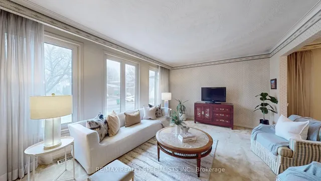 Additional property image - 3644 Logmoss Cres