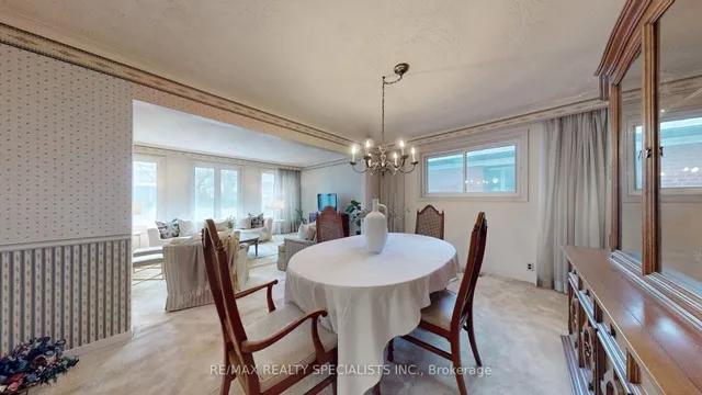 Additional property image - 3644 Logmoss Cres