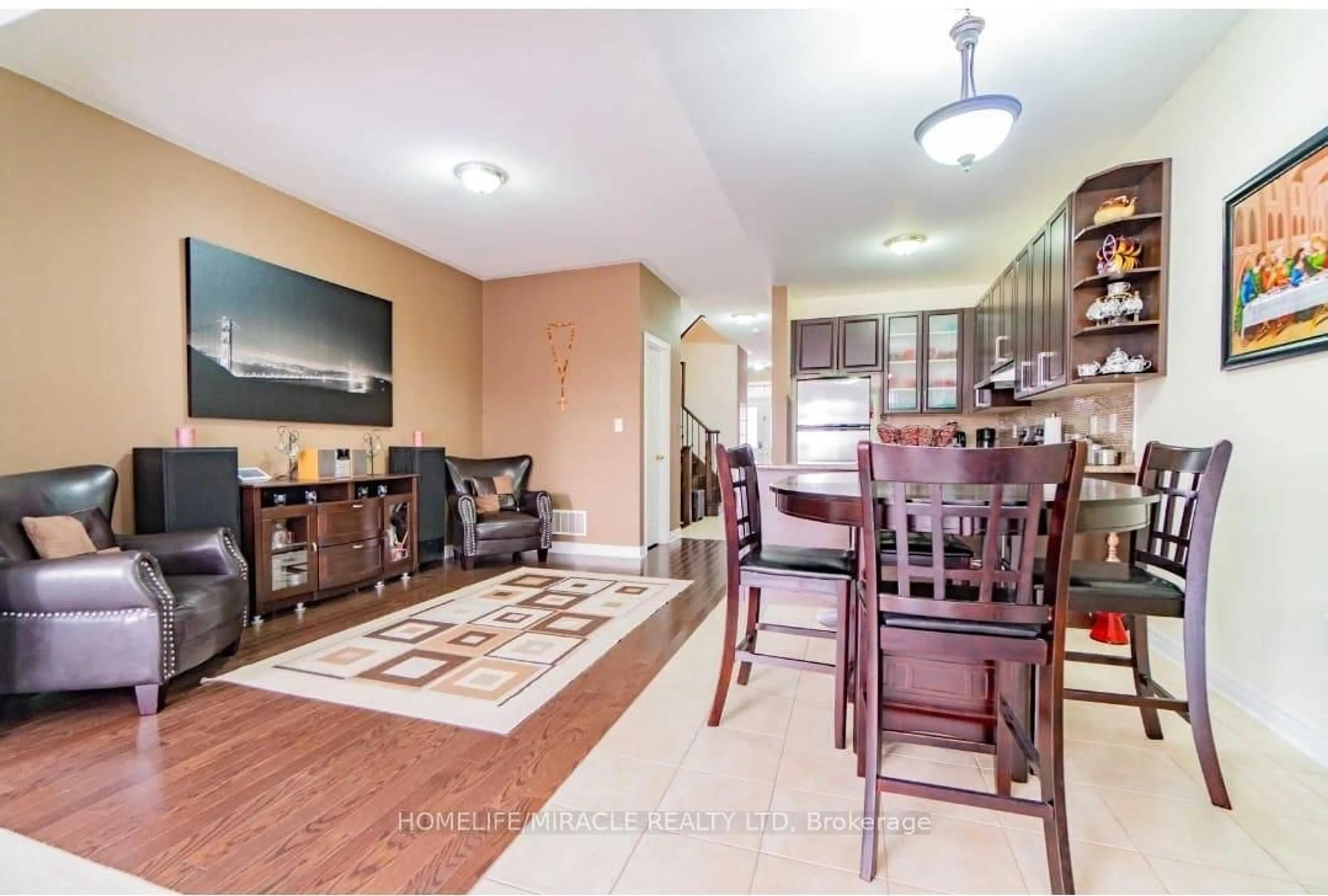 Dining room, unknown for 11 Lorenzo Circ, Brampton Ontario L6R 0Z9