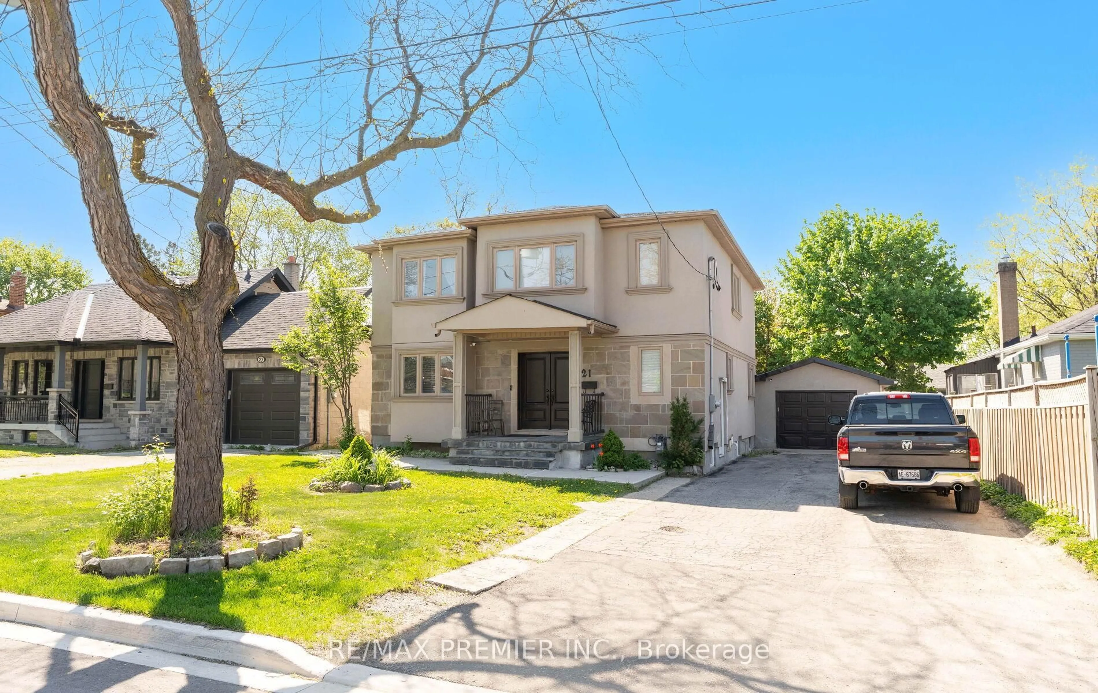 Home with brick exterior material, street for 21 Yvonne Ave, Toronto Ontario M3L 1C8