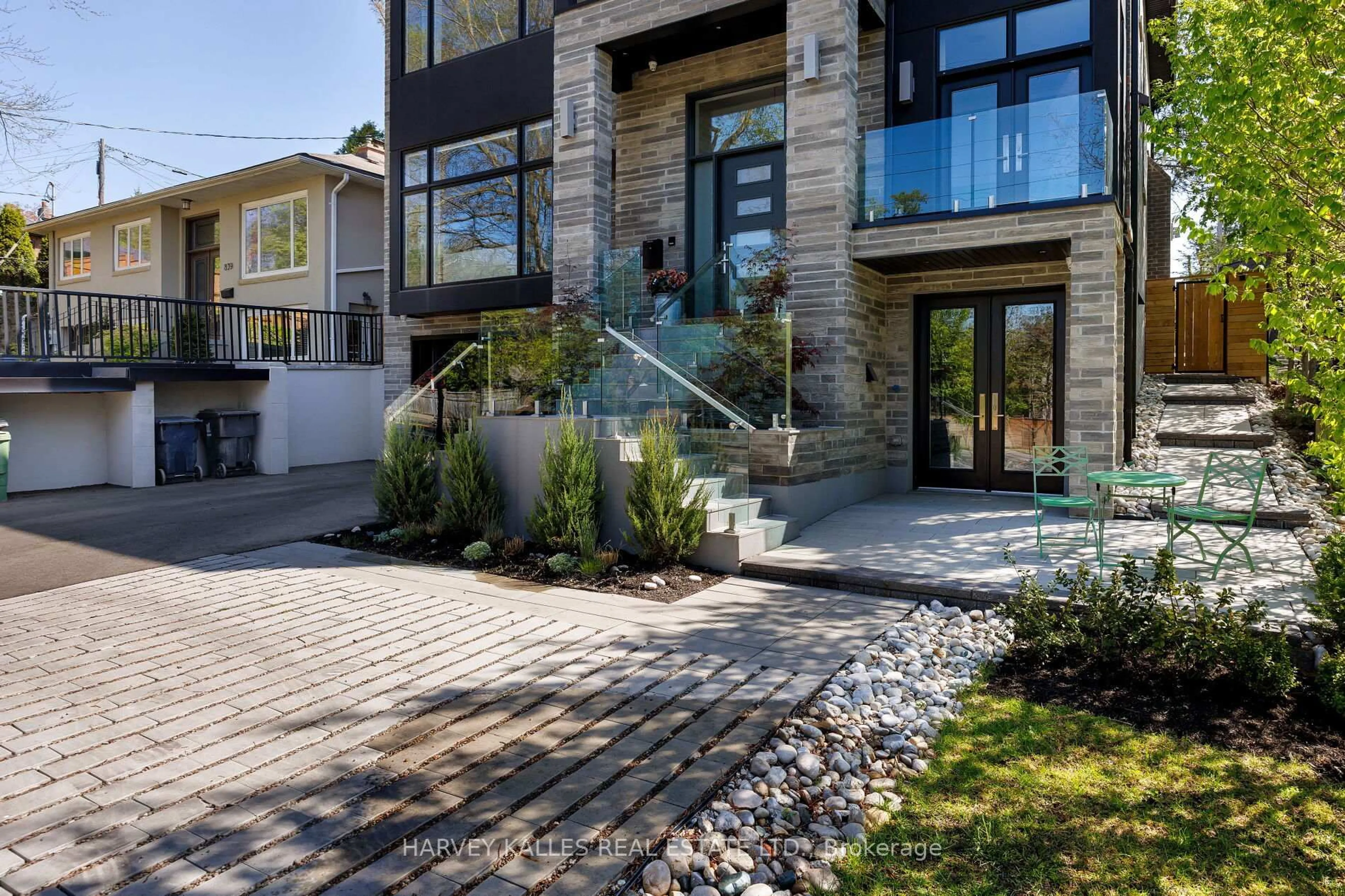 Home with brick exterior material, street for 837 ROYAL YORK Rd, Toronto Ontario M9Y 2V1