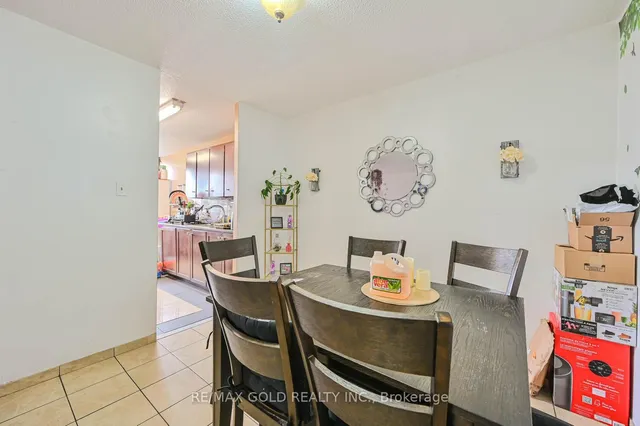 Additional property image - 21 Knightsbridge Rd Unit 403