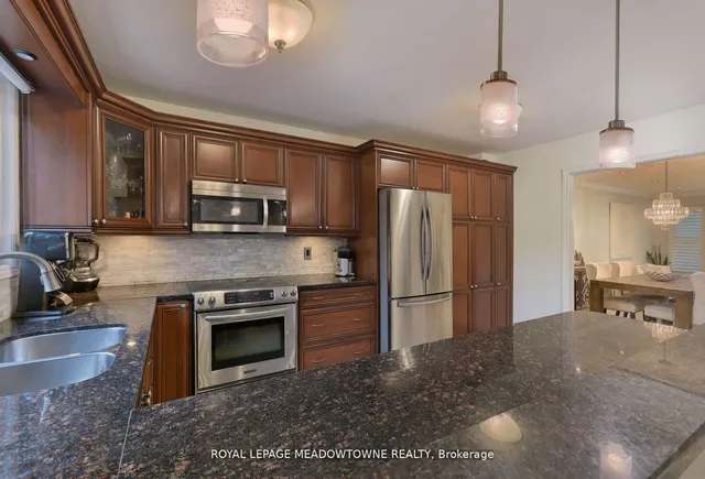 Additional property image - 4320 Shelby Cres
