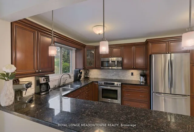 Additional property image - 4320 Shelby Cres