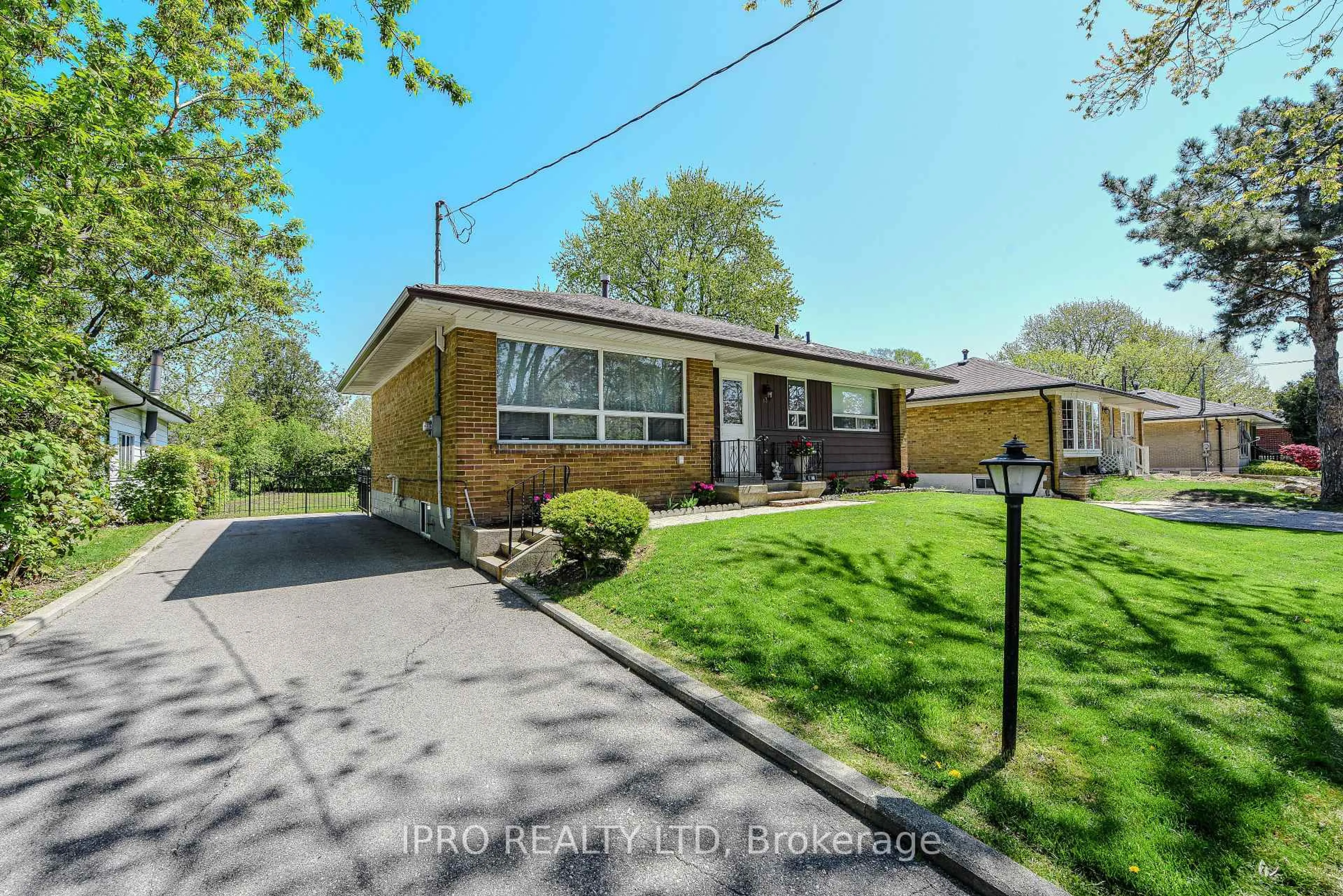 Home with brick exterior material, street for 13 Morpeth Rd, Brampton Ontario L6W 2Z3