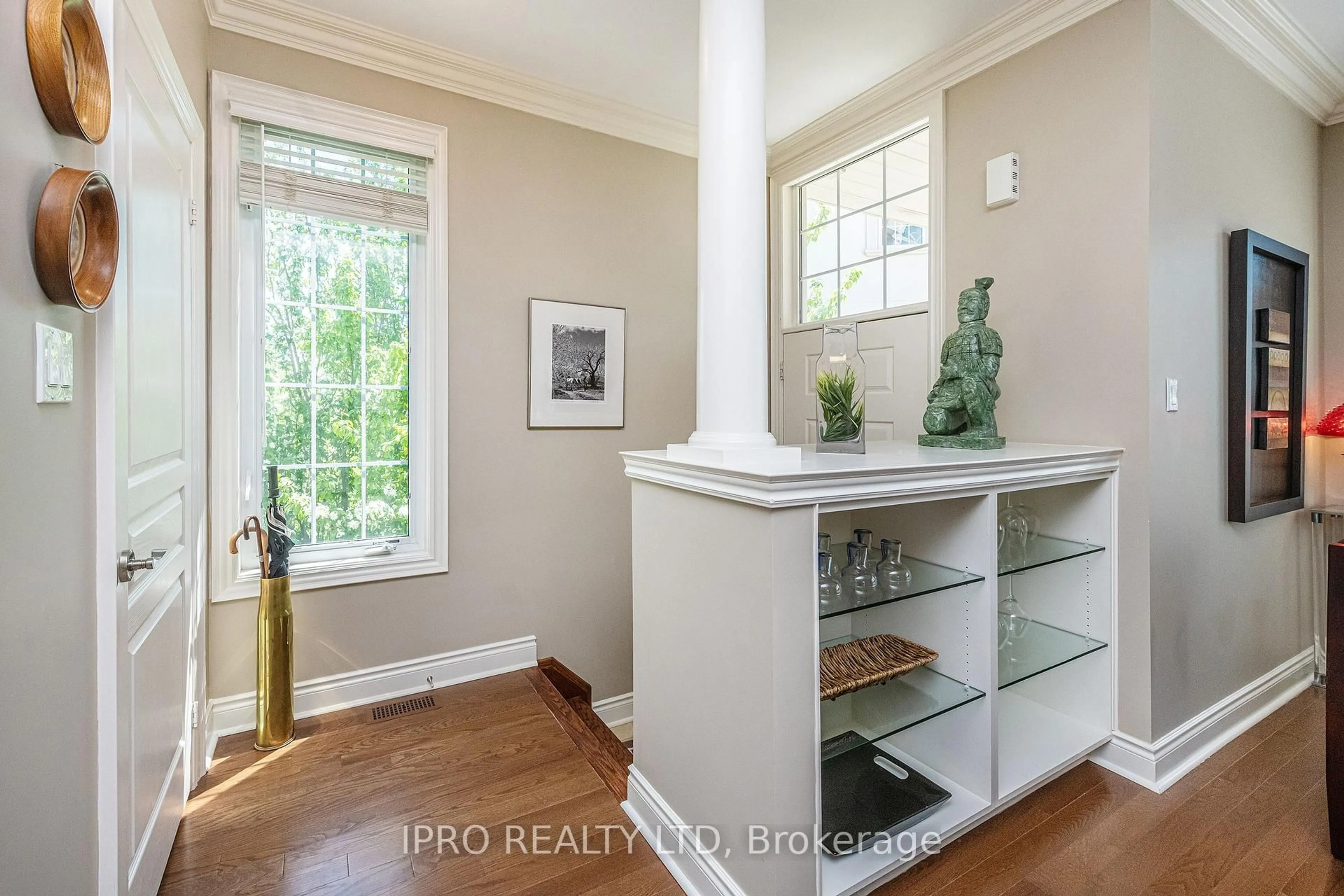 Indoor entryway for 110 Rolling Hills Lane, Caledon Ontario L7E 4E1