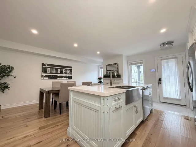 Additional property image - 82 Roxton Rd