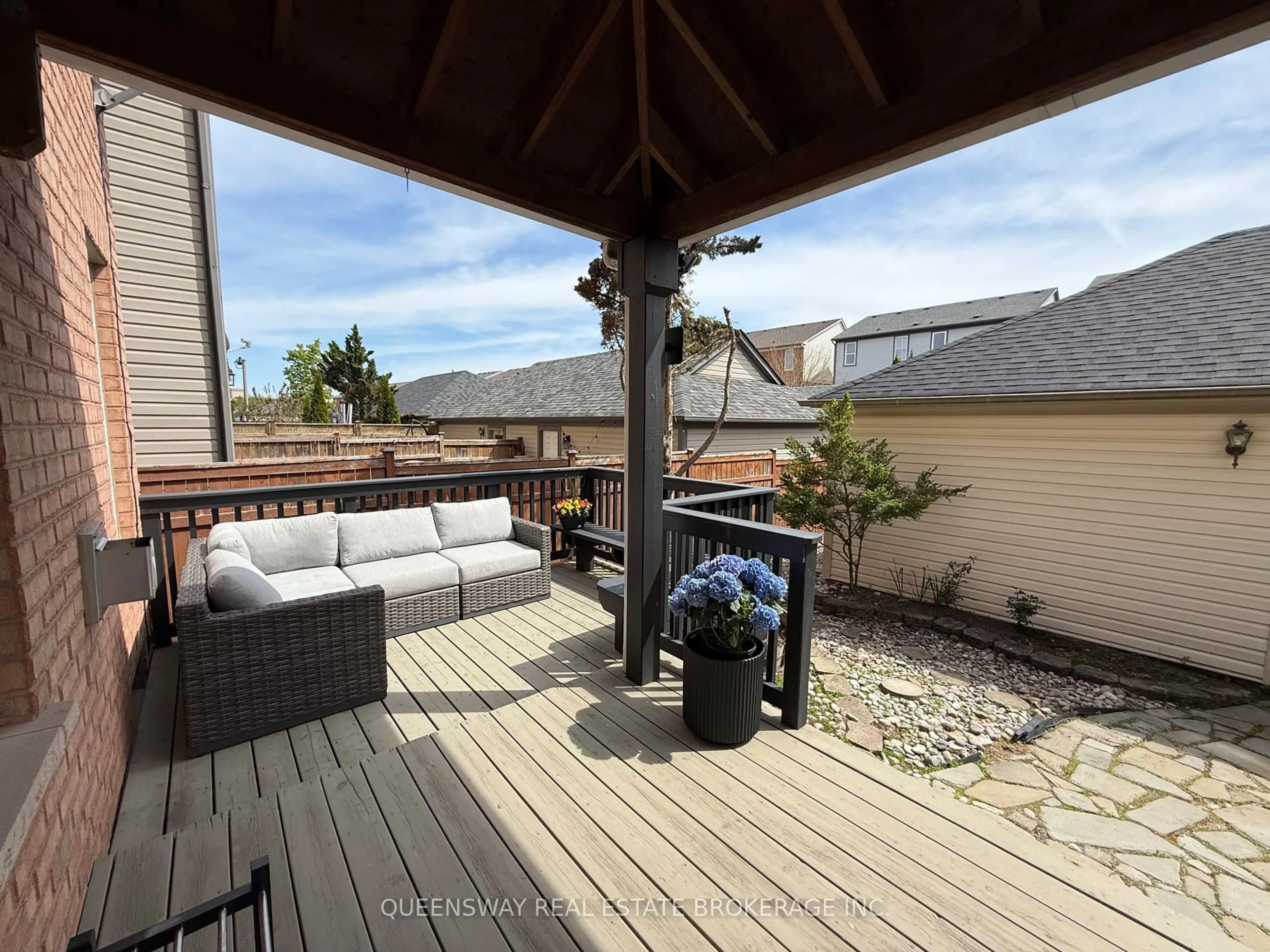 Patio, street for 82 Roxton Rd, Oakville Ontario L6H 7A1