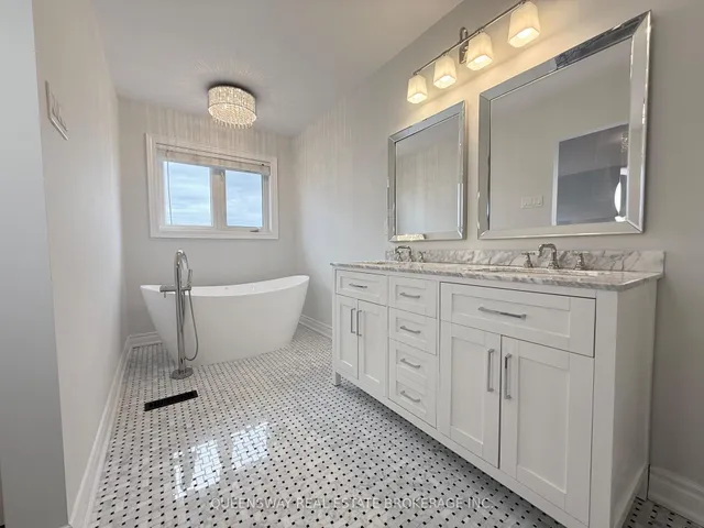 Additional property image - 82 Roxton Rd