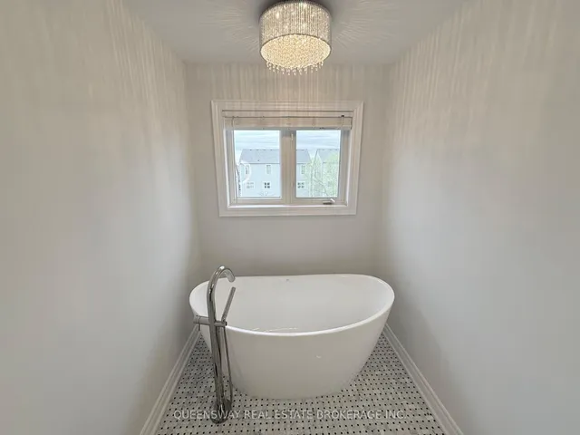 Additional property image - 82 Roxton Rd