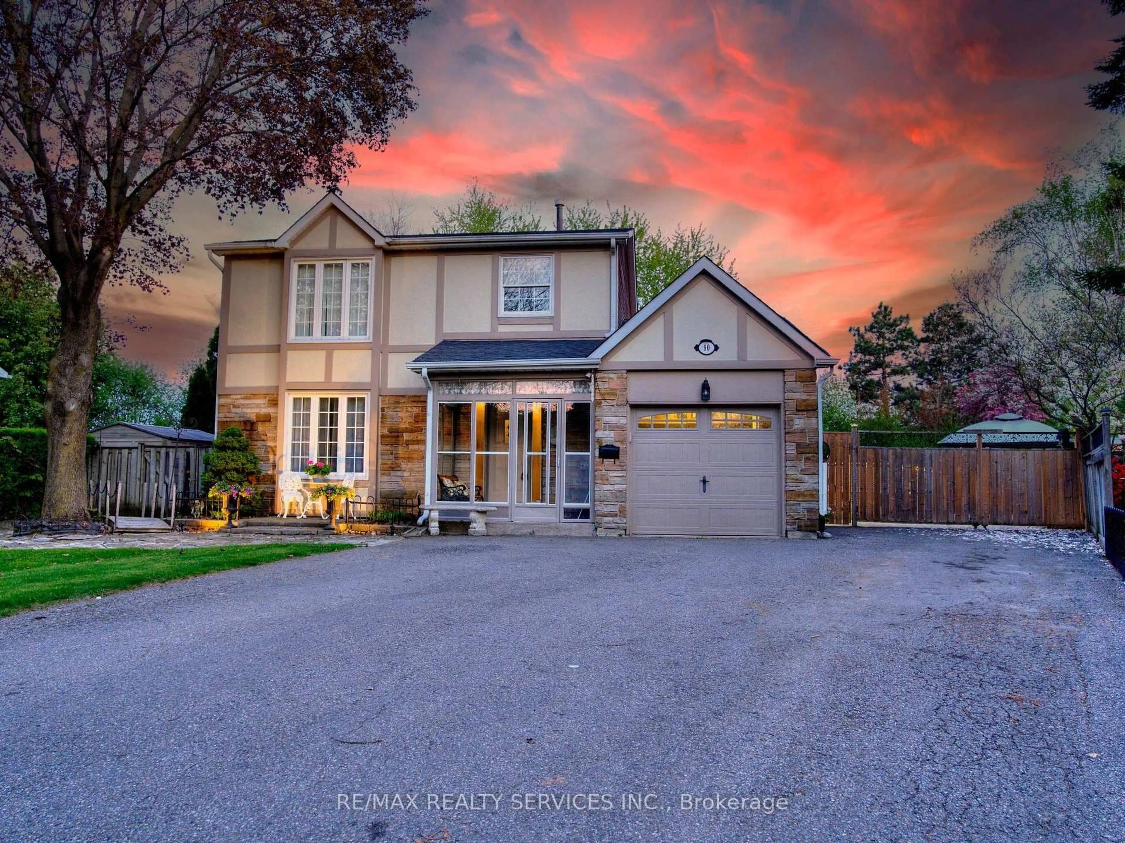Home with brick exterior material, street for 90 Jill Cres, Brampton Ontario L6S 3J2
