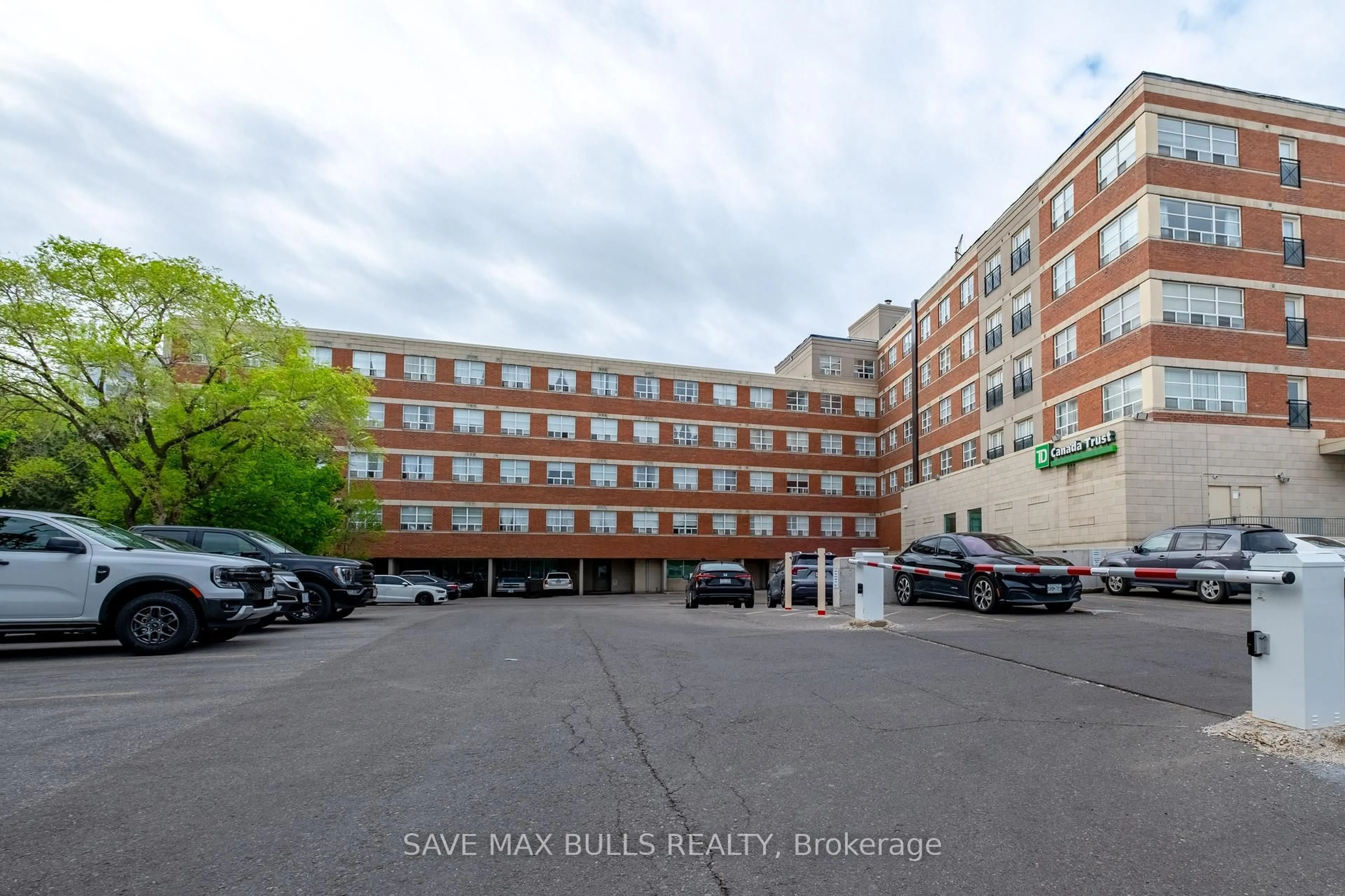 Unknown for 1415 Lawrence Ave #412, Toronto Ontario M6L 1A9