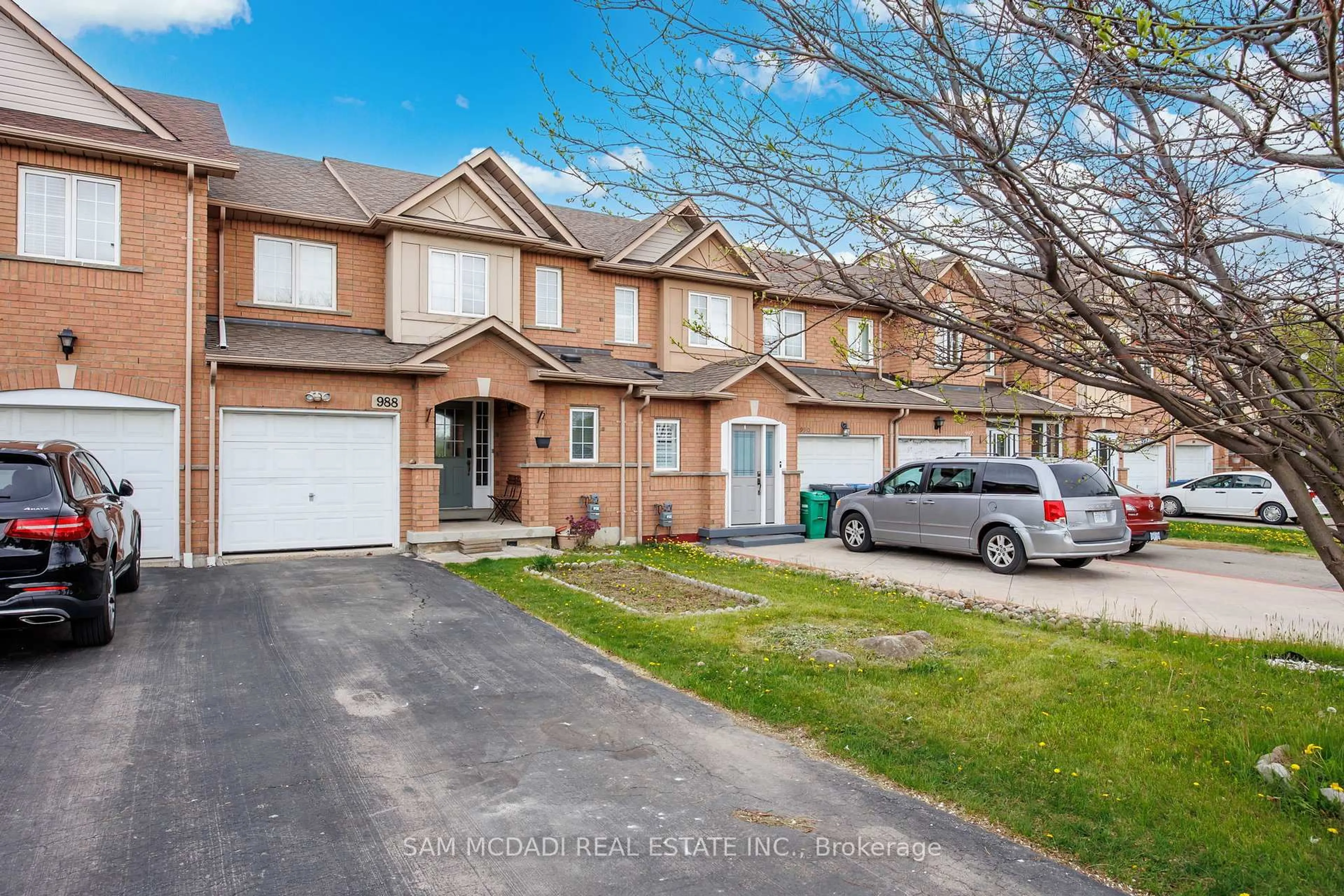 Unknown for 988 Delgado Dr, Mississauga Ontario L5V 2S3