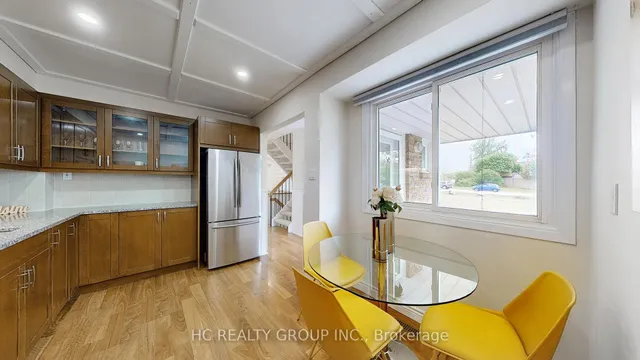 Additional property image - 1580 Lancaster Dr Unit 28